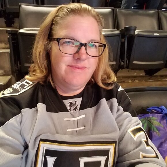 Meet your Posher - Picture 5 of 5